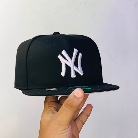 NY03 Gorra 6C New York Yankees PL Ajustable